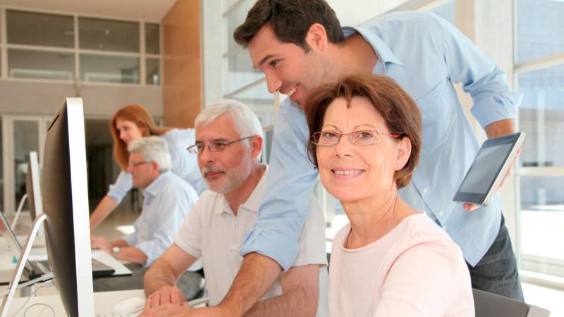Imagen de Informatique pour les seniors, de 50 à 120 ans