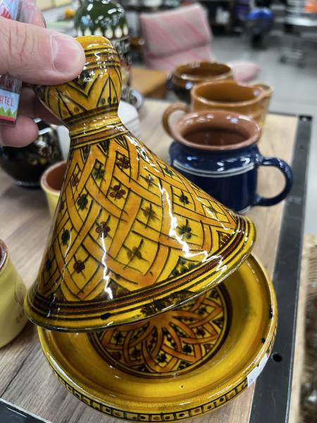 Imagen de Superbe Tajine Jaune Décoré - Neuf