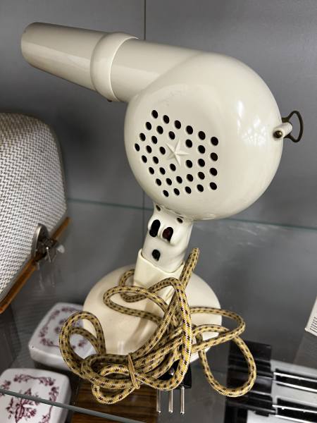 Imagen de Secador de pelo vintage retro