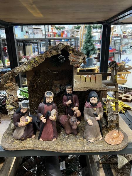 Imagen de Belén Navideño Completo con Figuras y Portal