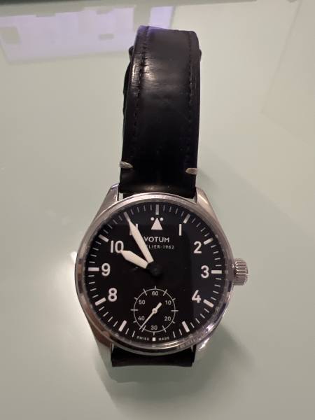 Imagen de Reloj Votum piloto estilo clásico